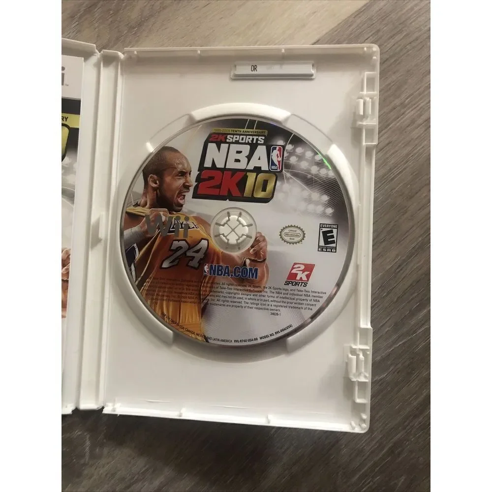 *NBA 2K10 (Nintendo Wii, 2009) Complete w Manual
